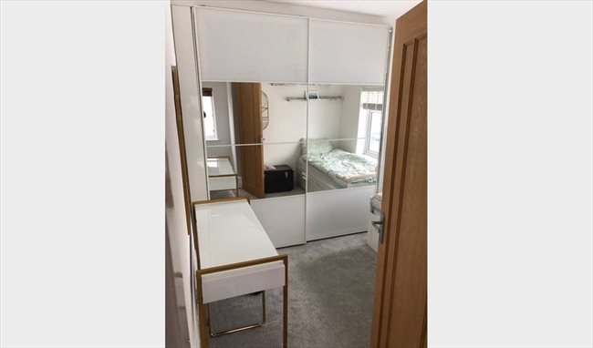 Photo of Modern furnished double room - Berry Hill in Mansfield
