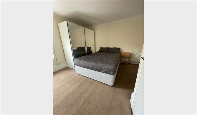 Photo of Double room near the town centre in Reading
